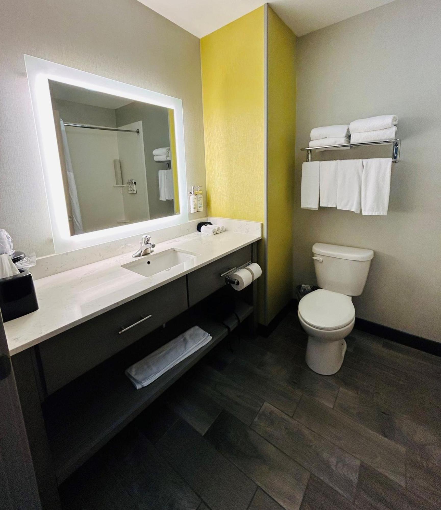 Holiday Inn Express & Suites Shippensburg By Ihg Exterior foto